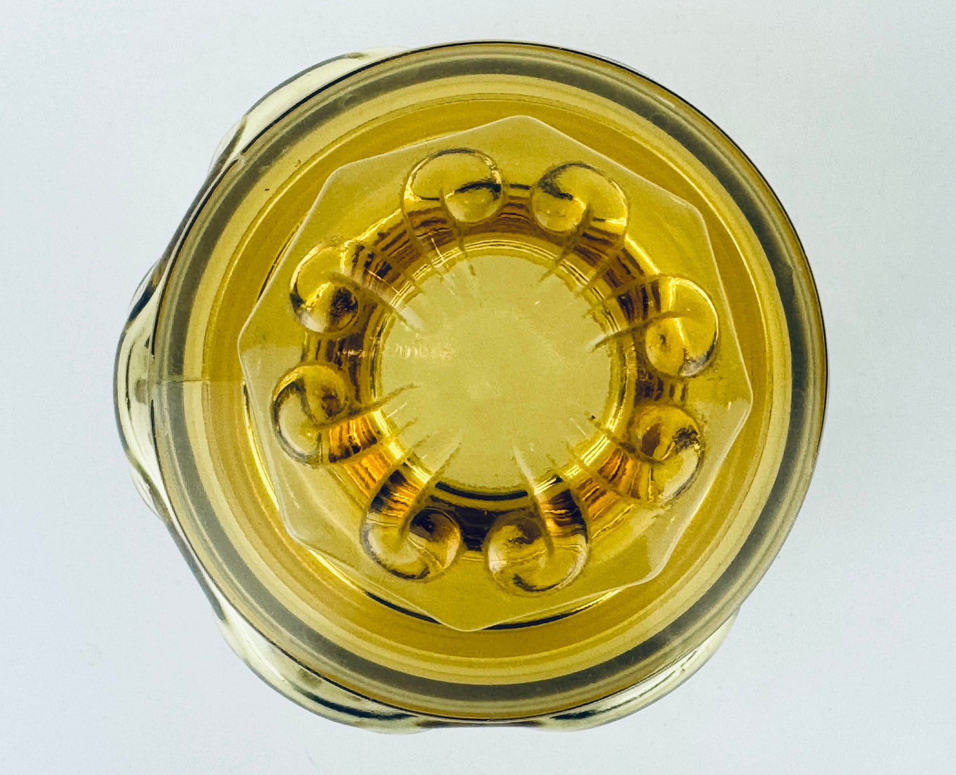 Product image for 'vintage federal glass amber scroll pattern lidded apothecary jar made in usa' (view 06fee5)