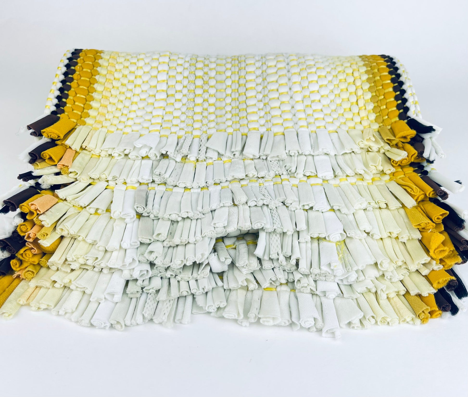 Product image for 'vintage rectangular yellow brown striped woven place mats set of four 4' (view ae0f4e)