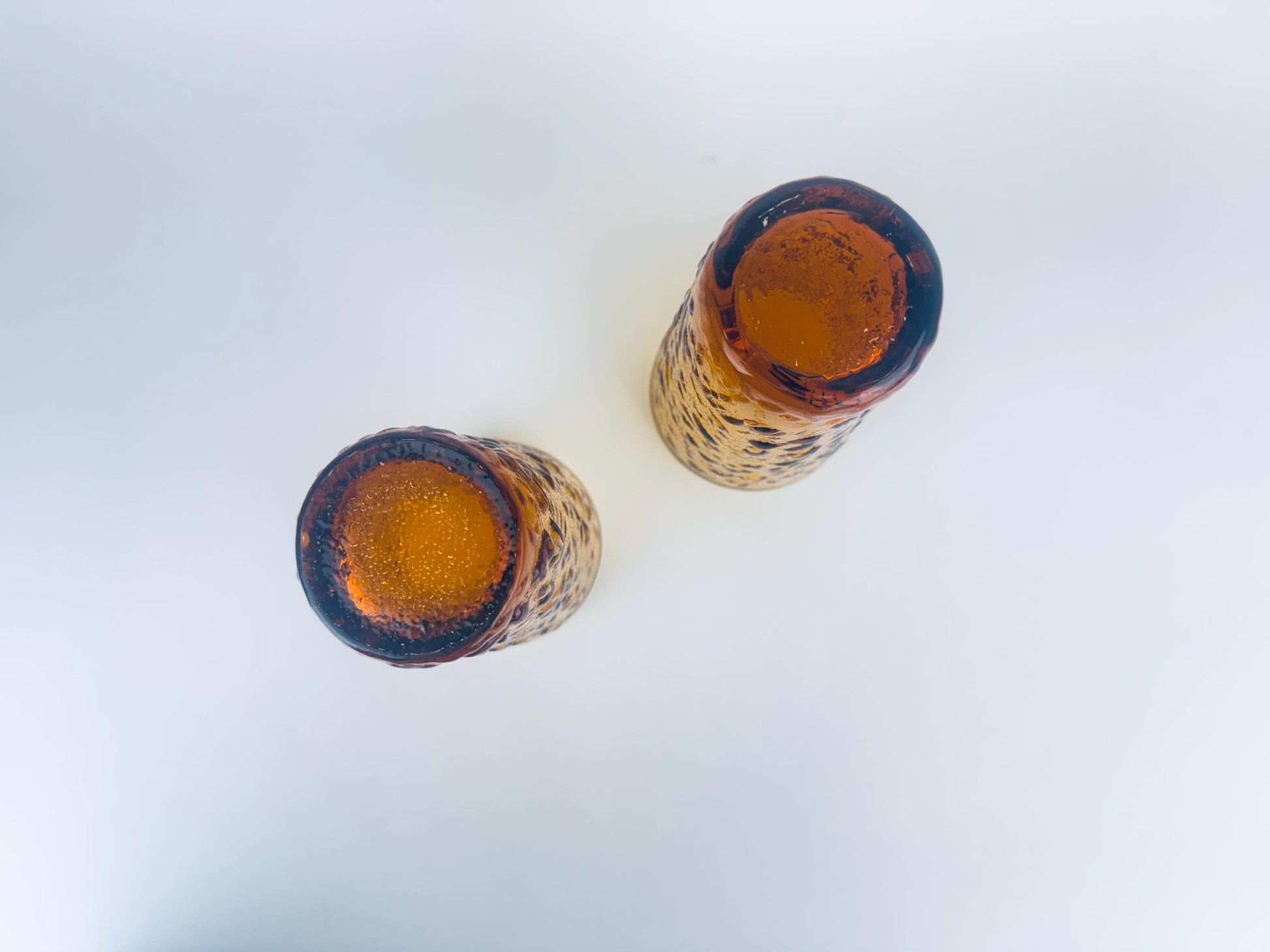 Product image for 'vintage amber milano crinkle glass tumblers 1960s anchor hocking bark texture highball set midcentury barware' (view 0ea19d)