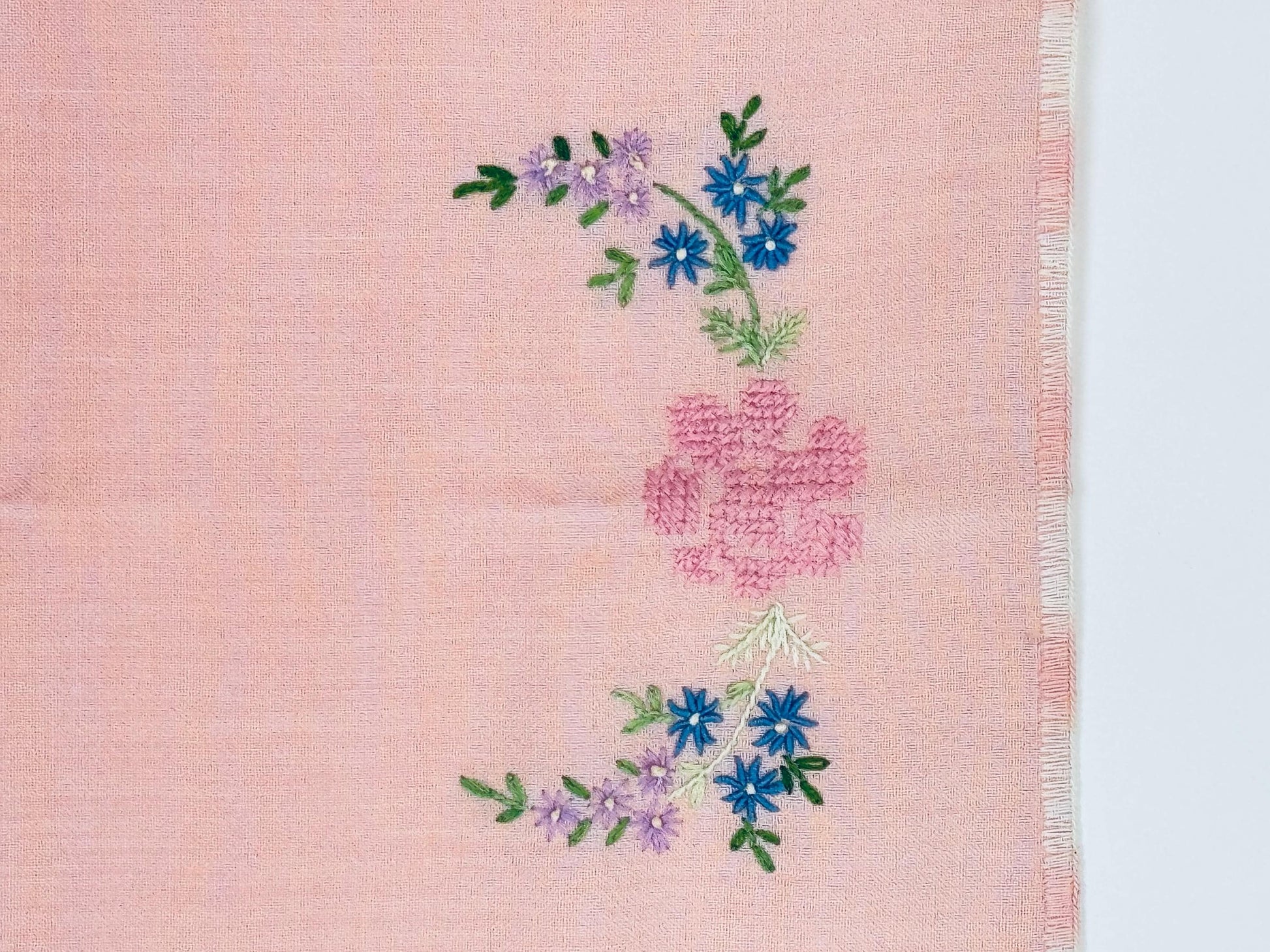 Product image for 'vintage pale pink white embroidered floral rectangular table runner' (view dfa861)