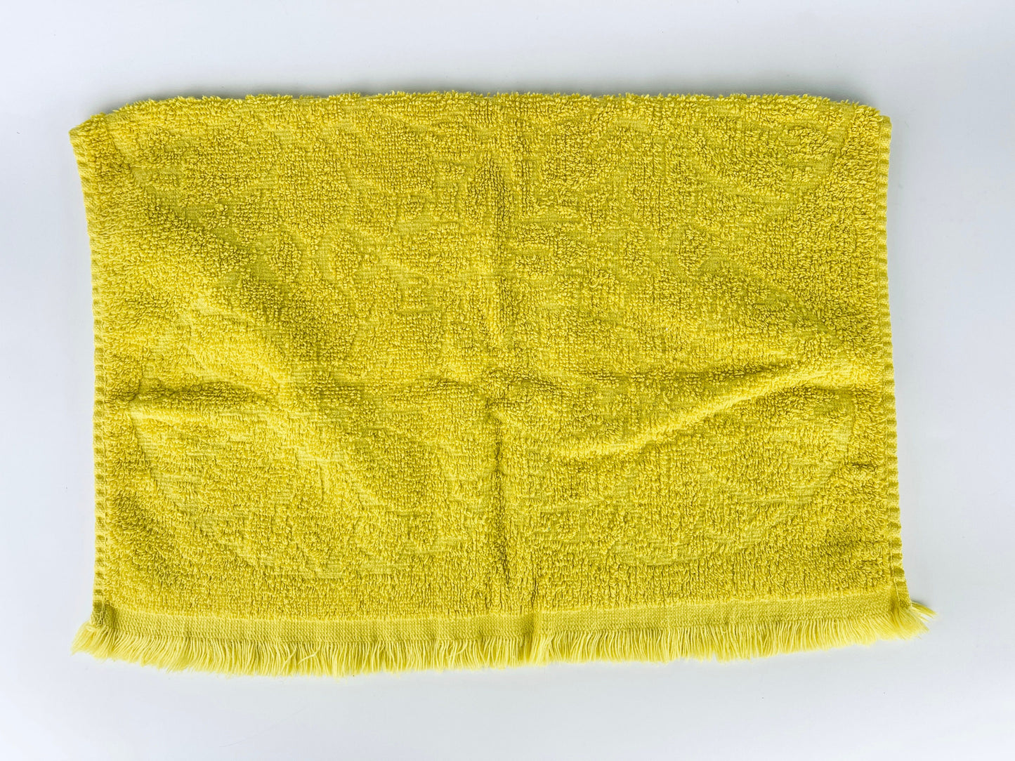 Product image for 'vintage sears yellow floral rectangular fringe hand towel 100 cotton made in usa' (view 26dee8)