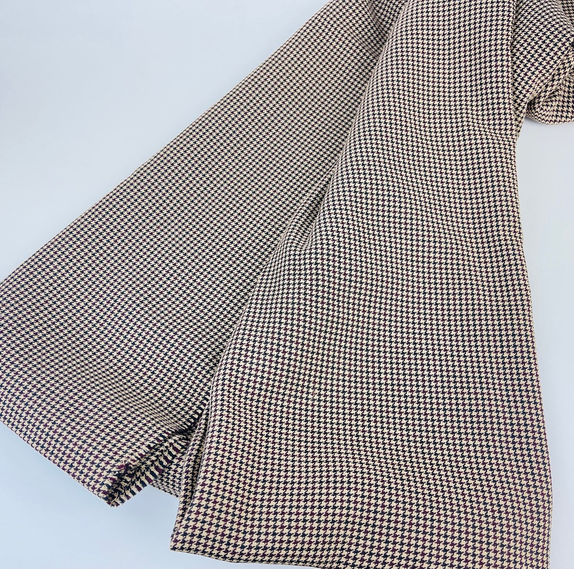 Product image for 'vintage houndstooth beige purple navy polyester fabric 57 x 64' (view a1897b)