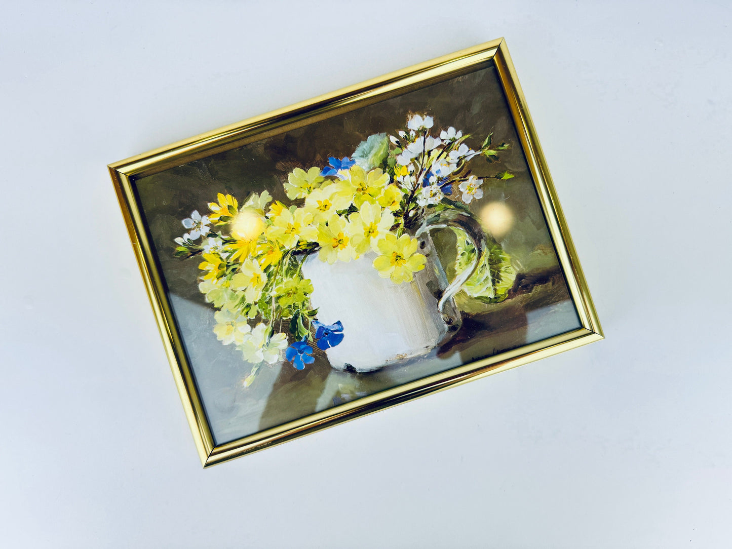 Product image for 'vintage wall mount brushed gold tone metal 6 x 8 picture frame pressure held back frames sold separately' (view 8dc007)