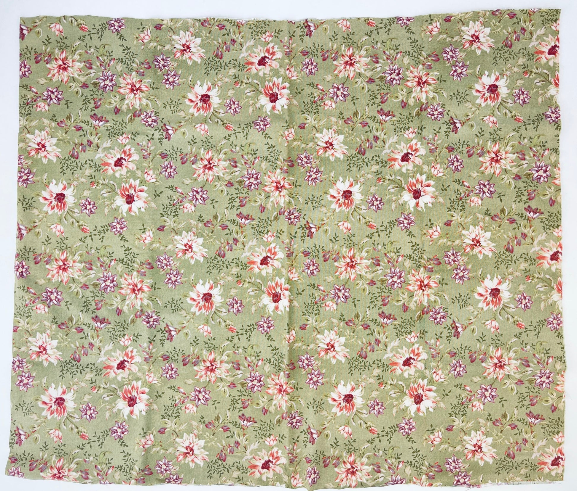 Product image for 'vintage green floral fabric 18 x 41 two 2 fat quarters' (view 3b86f6)