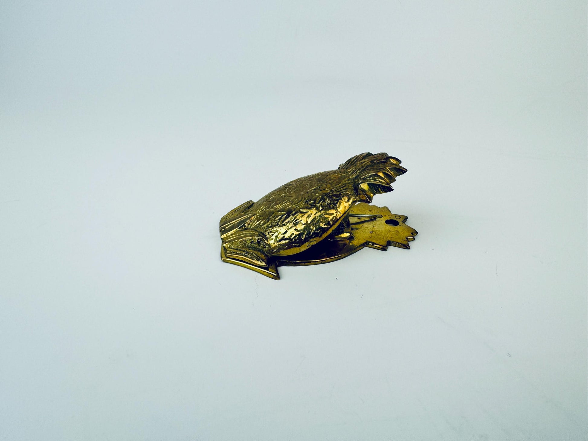 Product image for 'vintage solid brass pineapple paper clip attractive aged patina home office decor' (view f1c297)