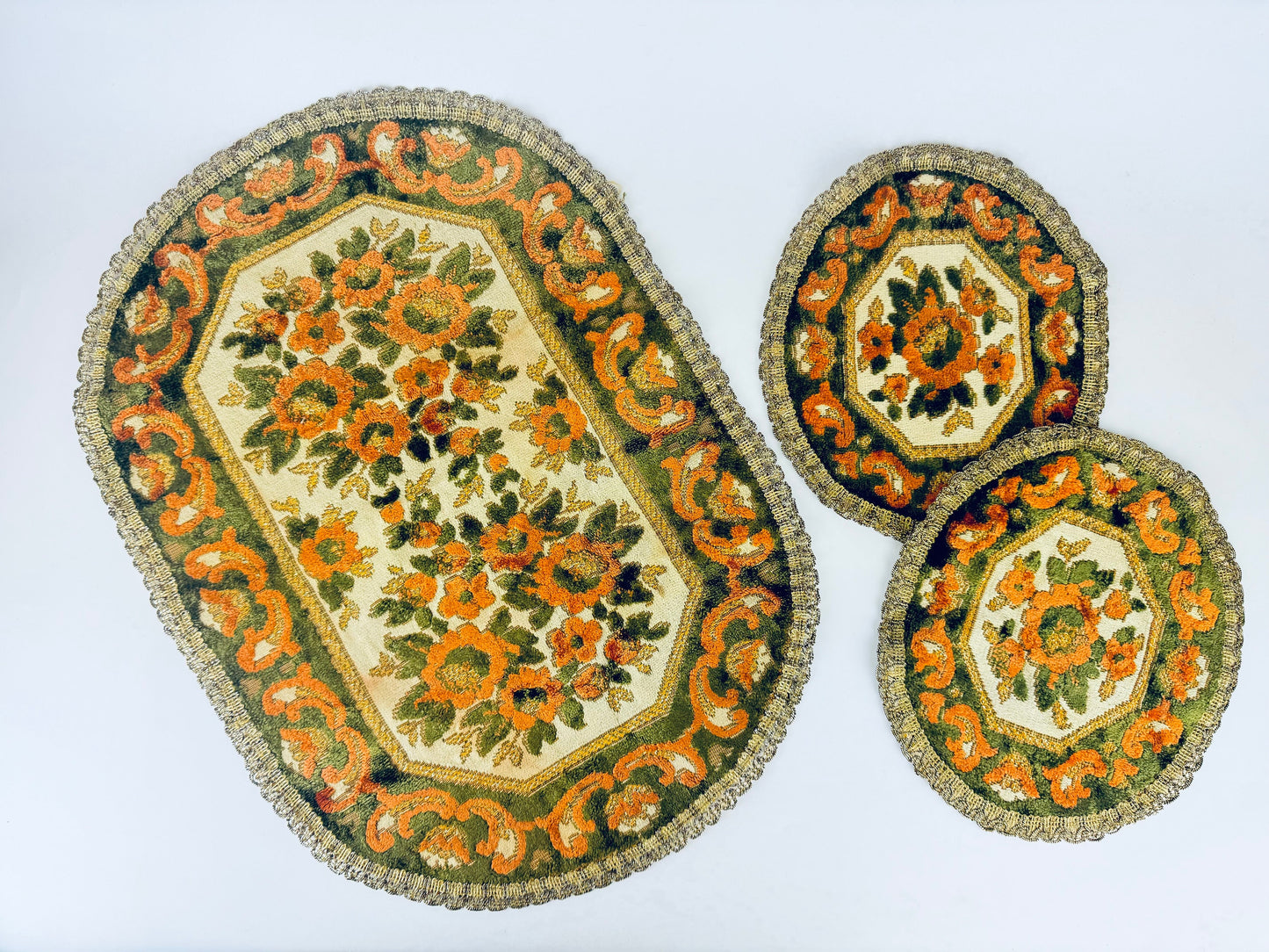 Product image for 'vintage round floral dressing table mats doilies set of three 3 metallic lace trim made in belgium' (view c50338)