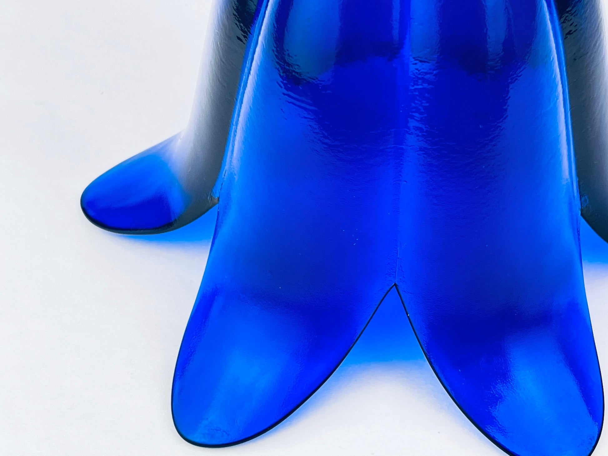 Product image for 'vintage cobalt blue glass floral votive candle holders studio nova handmade in portugal' (view a9a3ab)