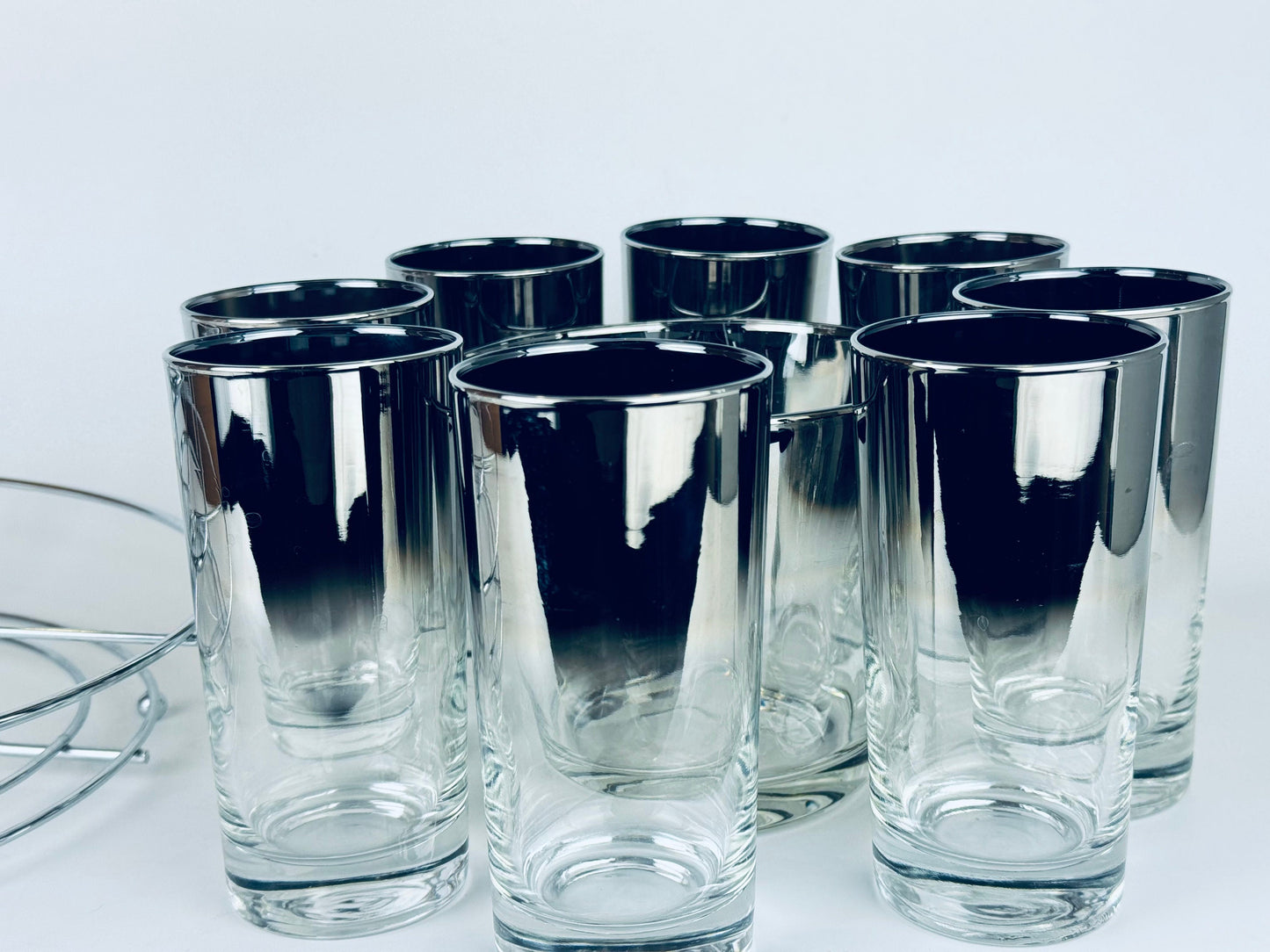 Product image for 'vintage dorothy thorpe silver fade barware set 8 glasses ice bucket chrome caddy' (view 0785ef)