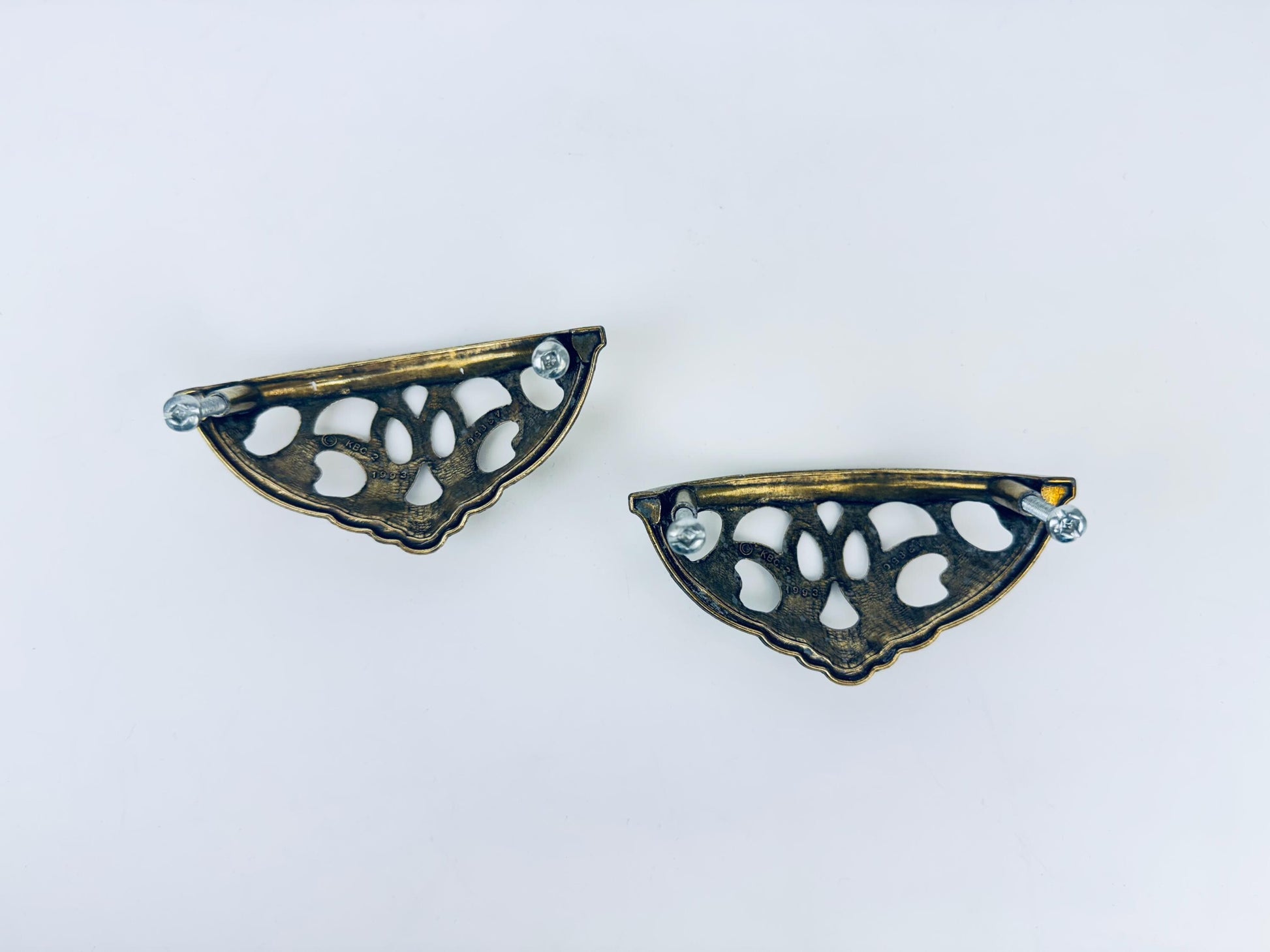 Product image for 'vintage ornate filigree solid brass hardware pulls set of two 2 furniture restoration' (view 8db652)