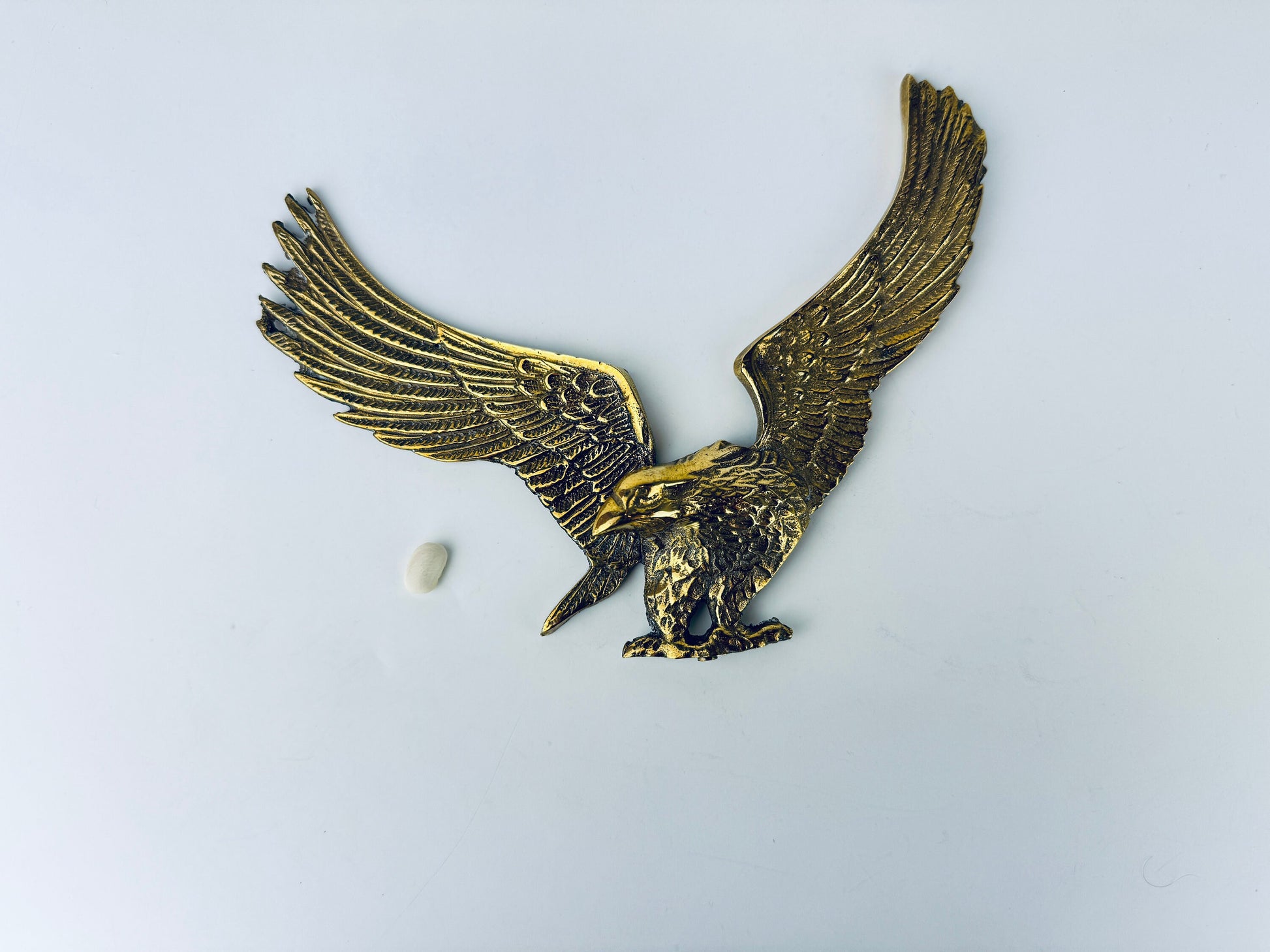 Product image for 'vintage flying solid brass eagle bird sculpture' (view 717231)