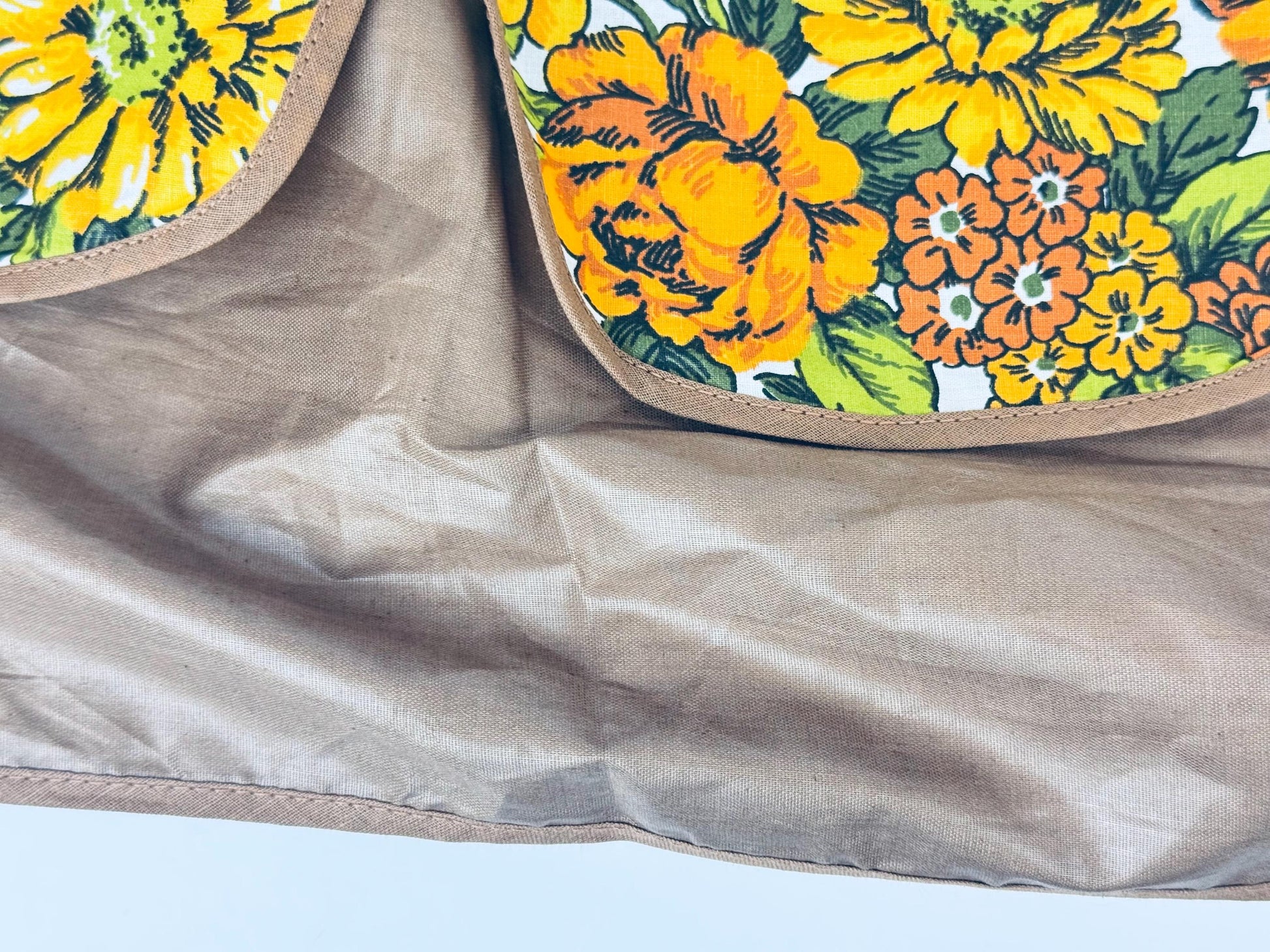 Product image for 'vintage 1960s reversible brown gold floral waist apron with pocket mid century charm' (view f47d96)