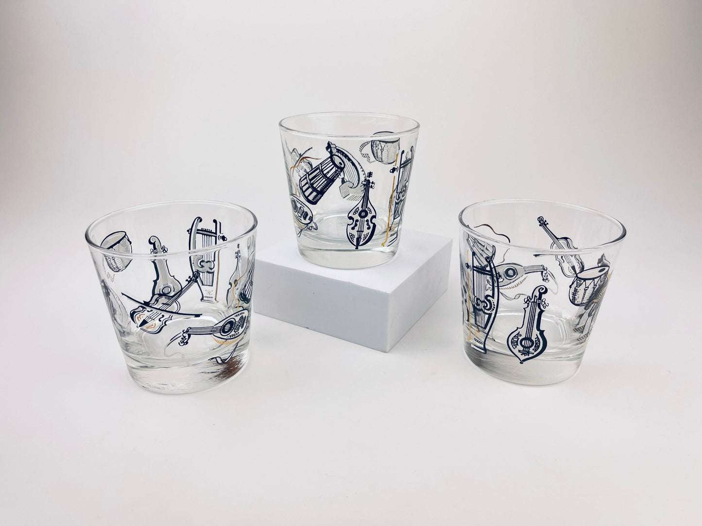 Product image for 'vintage musical instruments low ball drinking glasses set of three 3 musician gift vintage barware libbey glassware' (view b9c897)