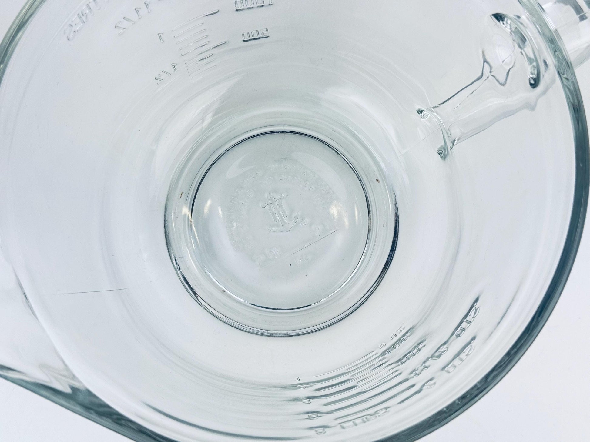 Product image for 'vintage anchor hocking measuring cup batter bowl 8 cup 2 litre metric imperial made in usa' (view 97a730)