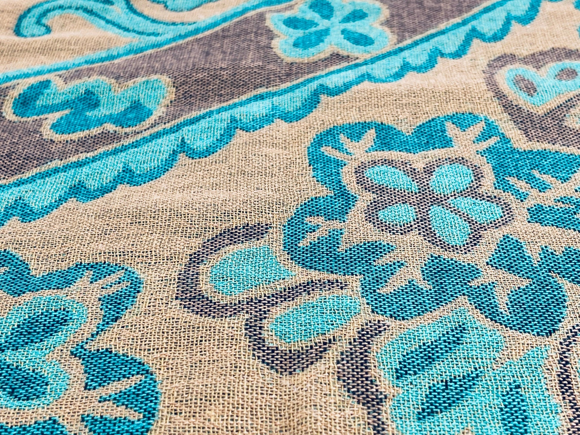 Product image for 'vintage green brown floral scroll fringe table cloth' (view e40278)