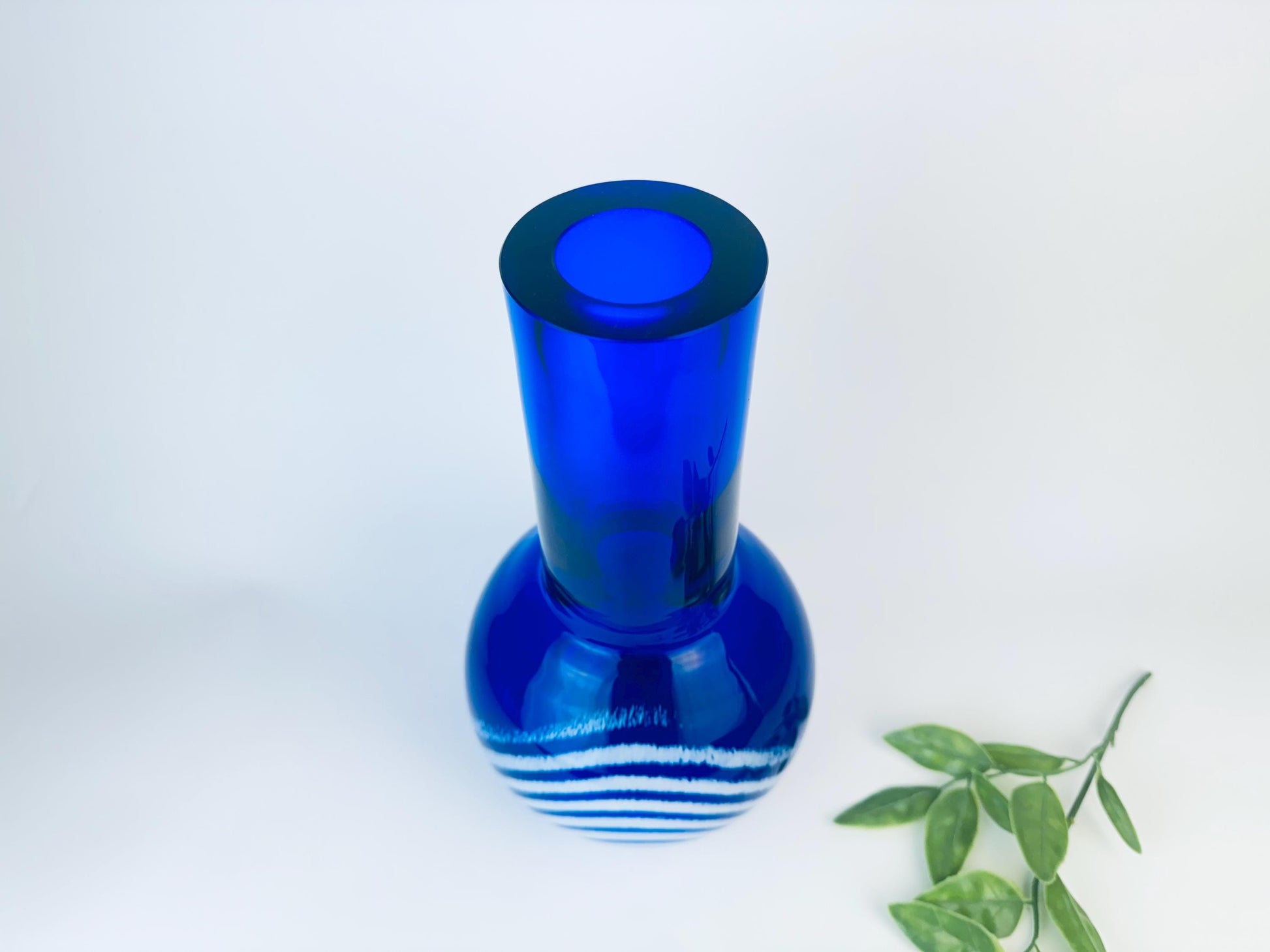 Product image for 'vintage collectible czechoslovakia crystal glass vase cobalt blue white ring design by jan exnar 2002' (view c4b118)