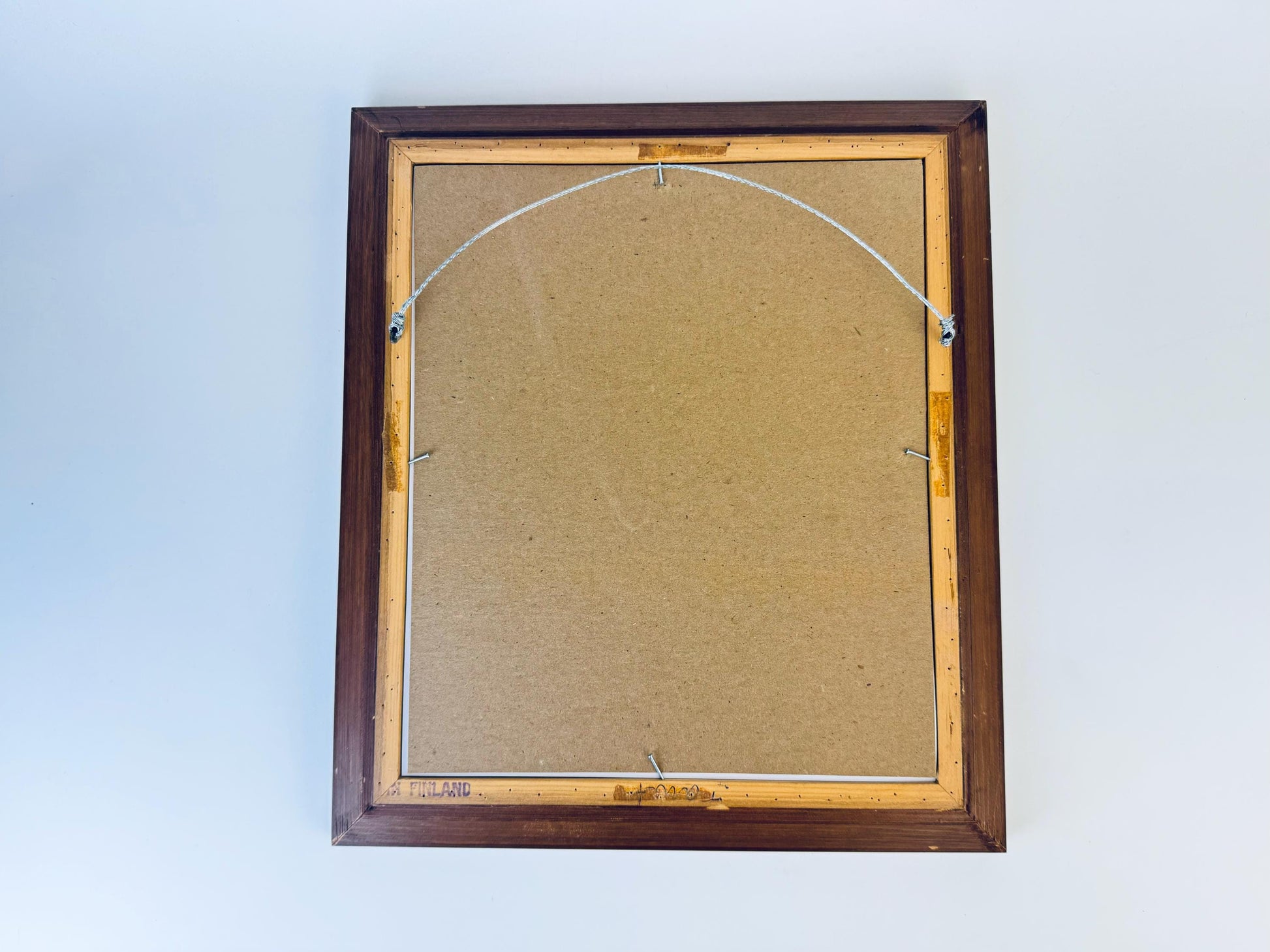 Product image for 'vintage solid wood gold trim picture frame 5 x 7 oval mat made in finland' (view c17a9b)