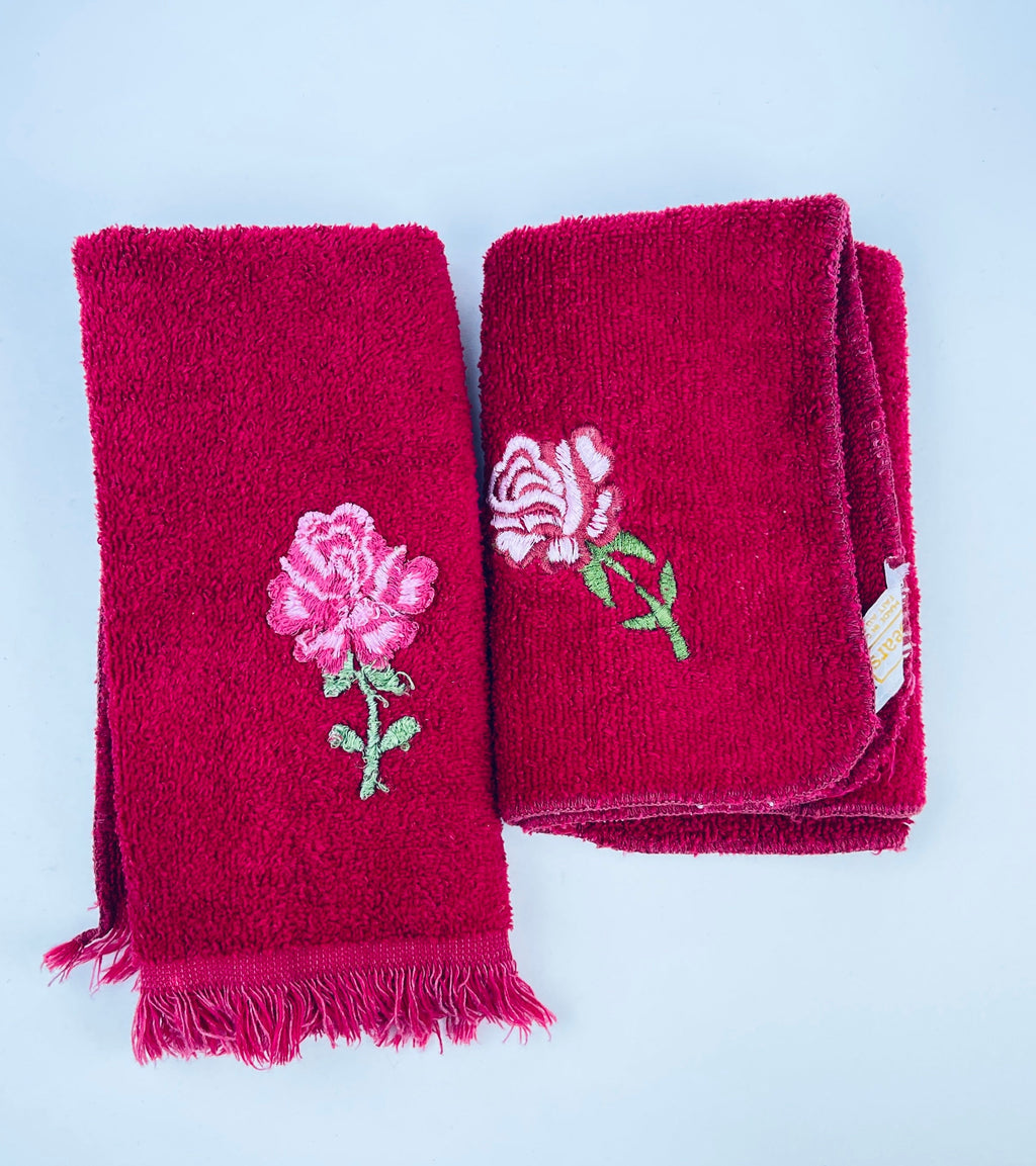 Product image for 'vintage sears bathmates hand face towel embroidered maroon floral set of two 2 cotton polyester blend made in canada' (view ff005d)
