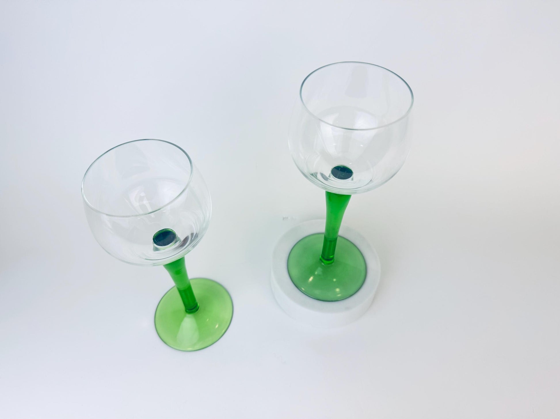 Product image for 'vintage 1970s green stem wine glasses set of 2' (view a46f83)