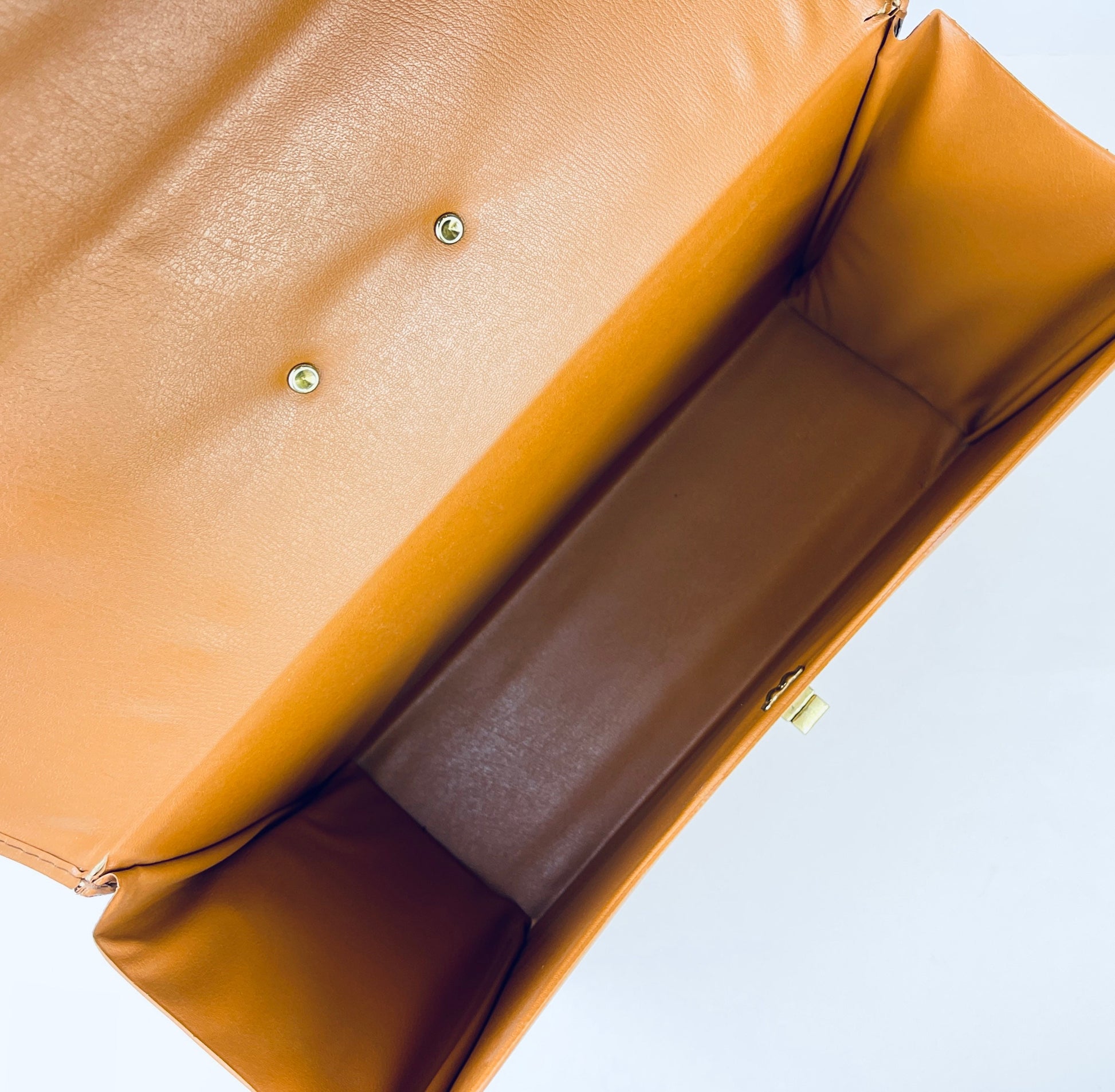 Product image for 'vintage 1980s light brown briefcase made in canada vinyl laptop bag with handle' (view 967930)