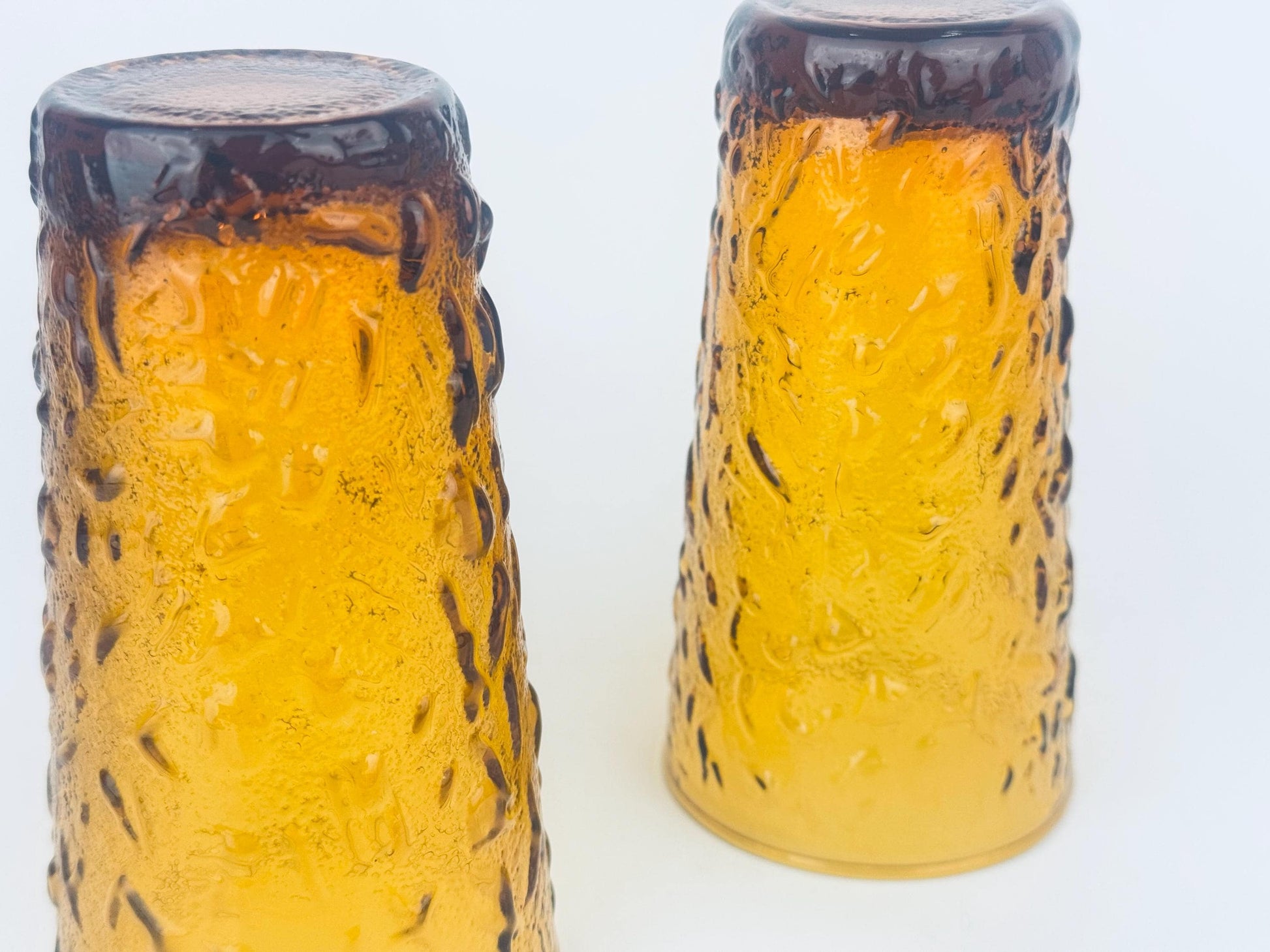 Product image for 'vintage amber milano crinkle glass tumblers 1960s anchor hocking bark texture highball set midcentury barware' (view 3f86a6)
