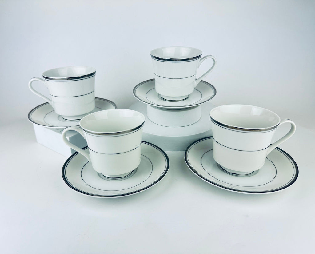 Product image for 'vintage wallace heritage newport white silver fine porcelain china tea cup saucer set of four 4 made in japan' (view d99eb3)