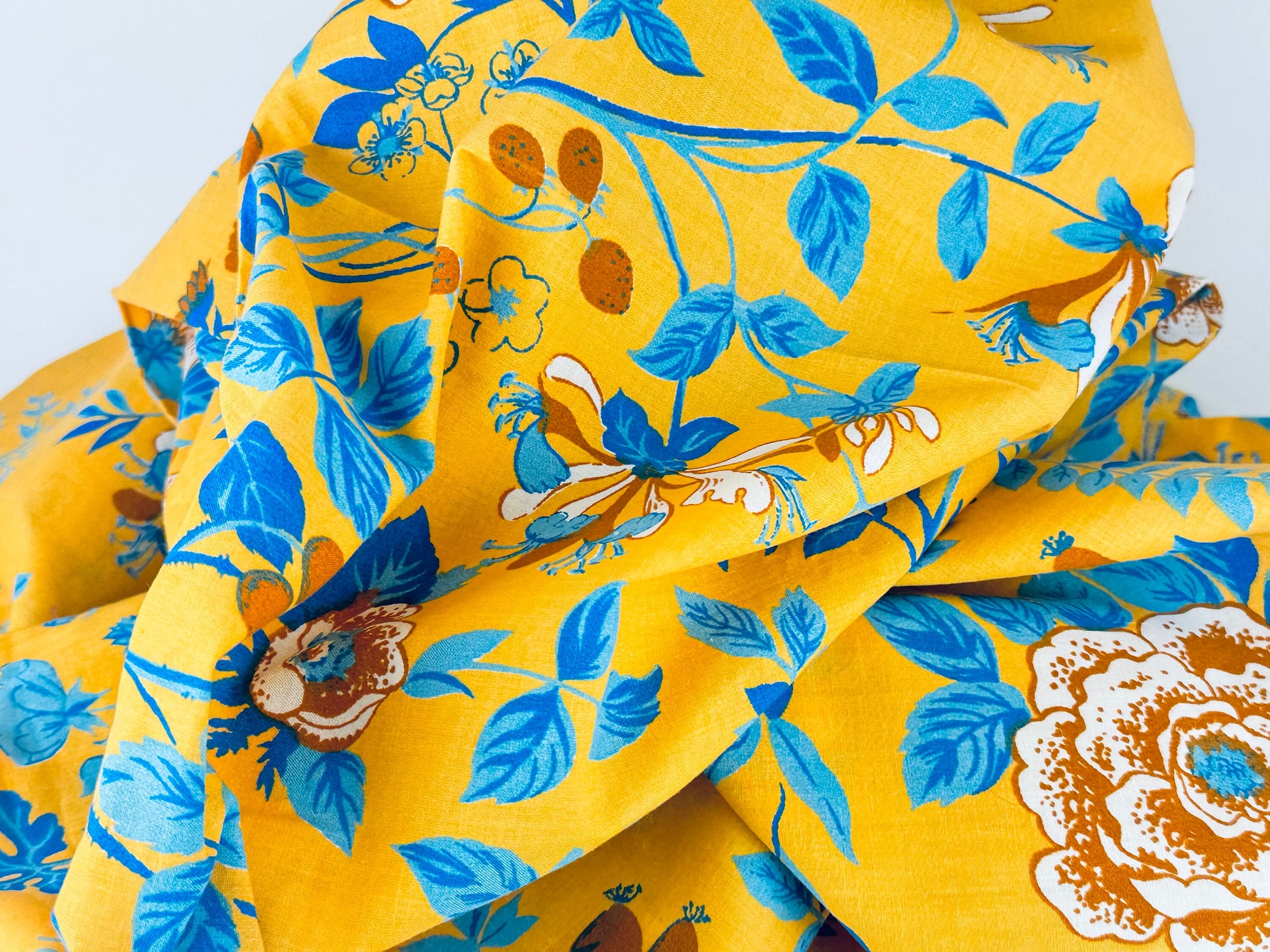 Product image for 'vintage gold blue floral wilmette fabric material 53 x 79' (view 2a3650)