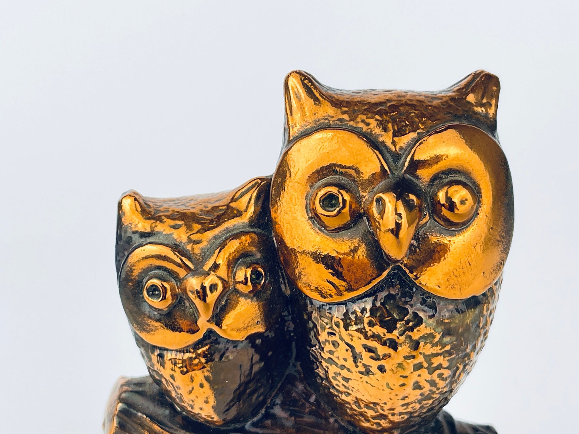 Product image for 'vintage copper metal perched owl duo tabletop figurine sculpture' (view 163000)