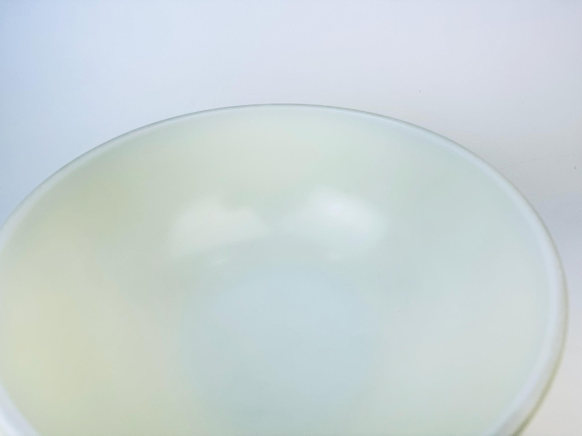 Product image for 'vintage pyrex primary colour yellow mixing bowl original colour bowl 1940s logo' (view 6872a8)