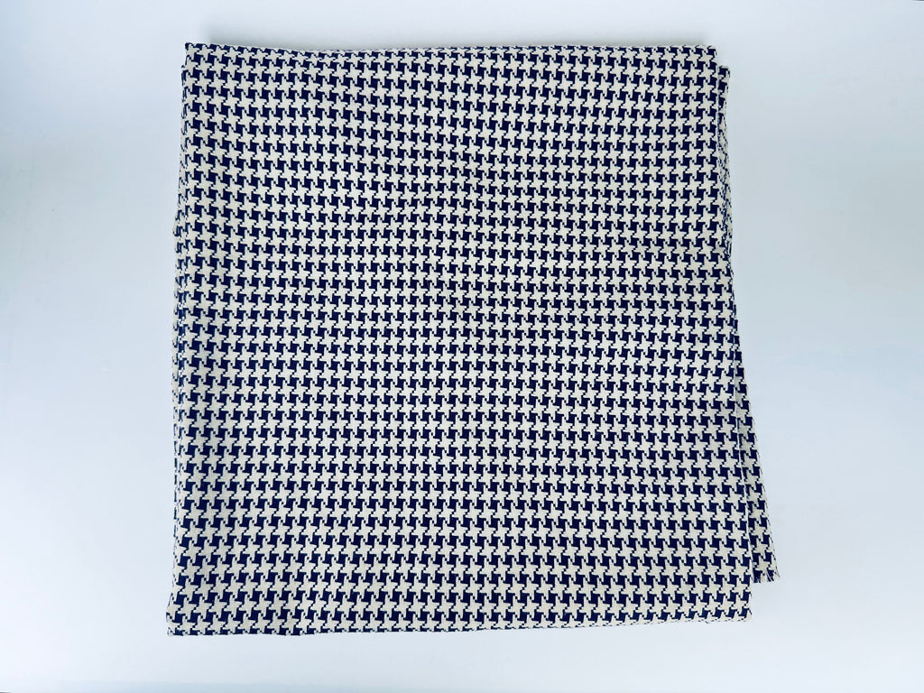 Product image for 'vintage deep purple beige houndstooth thick woven jacquard polyester fabric 56 x 62' (view 71e8f0)