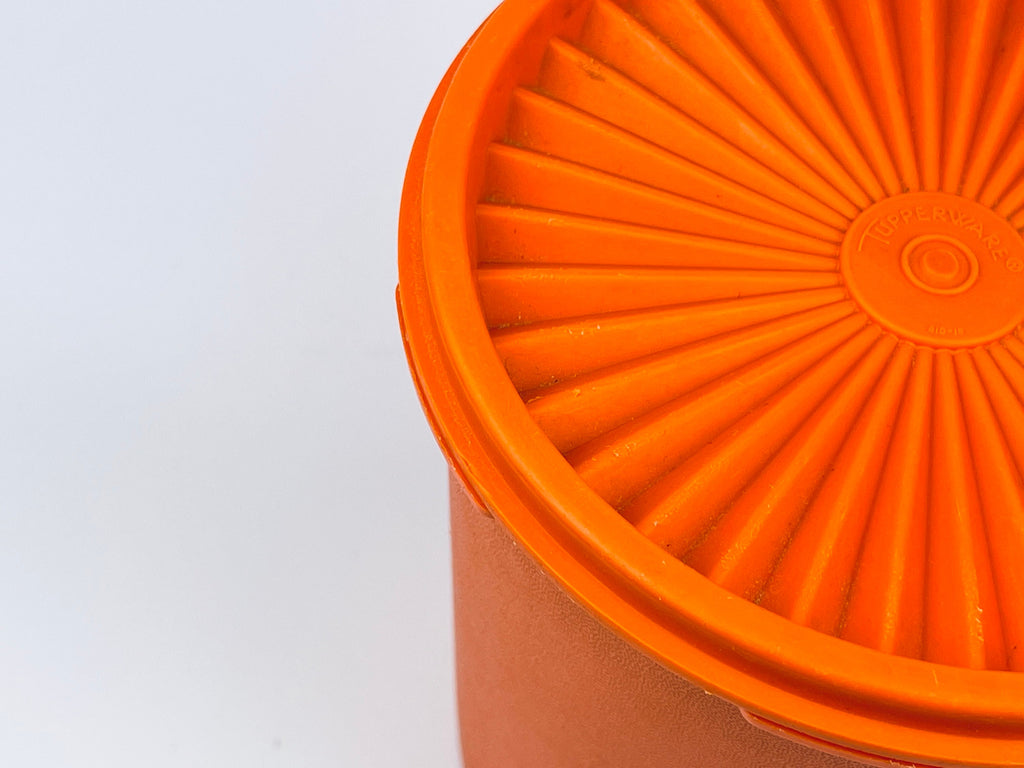 Product image for 'vintage harvest orange plastic tupperware countertop servalier container 809 3 maxi canister' (view a04835)