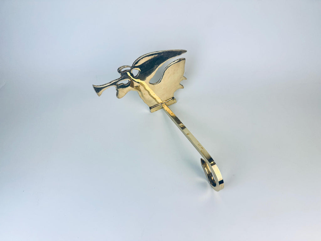 Product image for 'vintage solid brass angel stocking hanger attractive aged metal patina' (view 438214)