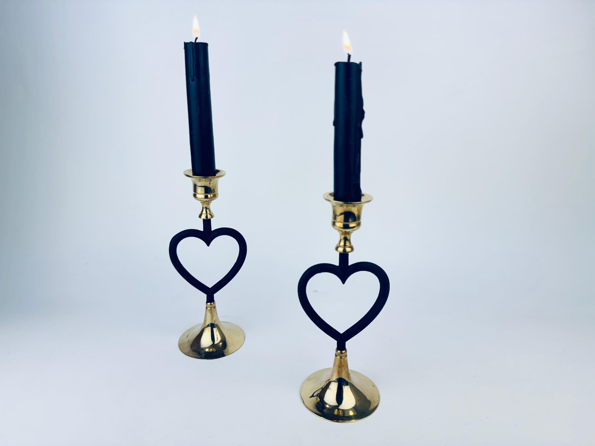 Product image for 'vintage brass heart candlestick holders romantic mid century pair' (view 407beb)