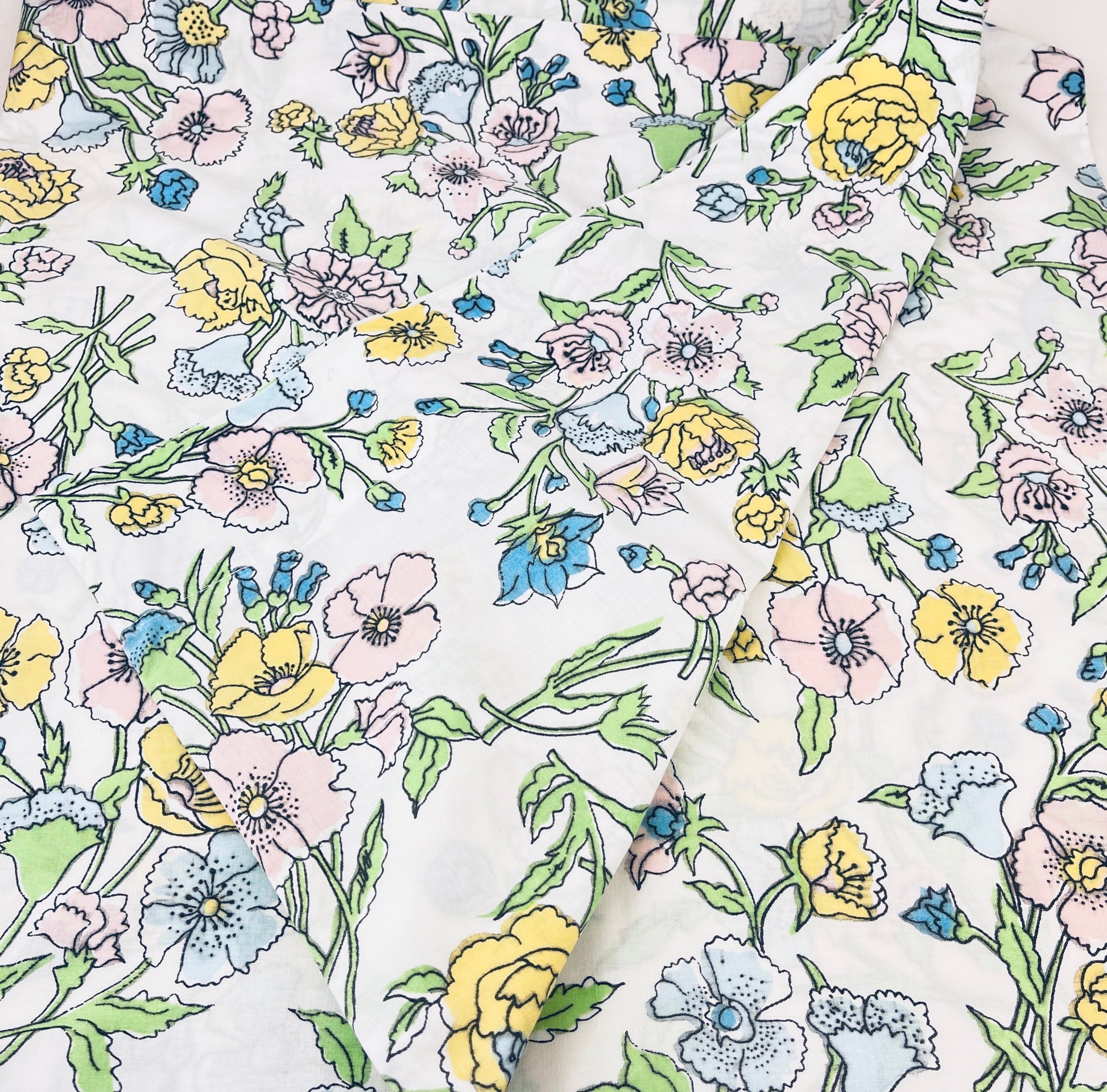 Product image for 'vintage spring mills king pillow cases perma prest sears roebuck co set of two 2 50 50 cotton polyester blend made in usa' (view 5b8c96)