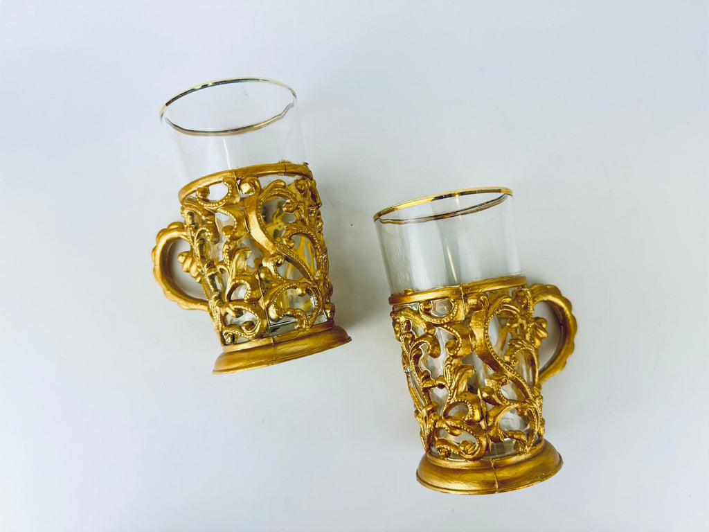 Product image for 'vintage ornate gold gilt hand painted handled glasses set of two 2 made in italy' (view 44fd15)