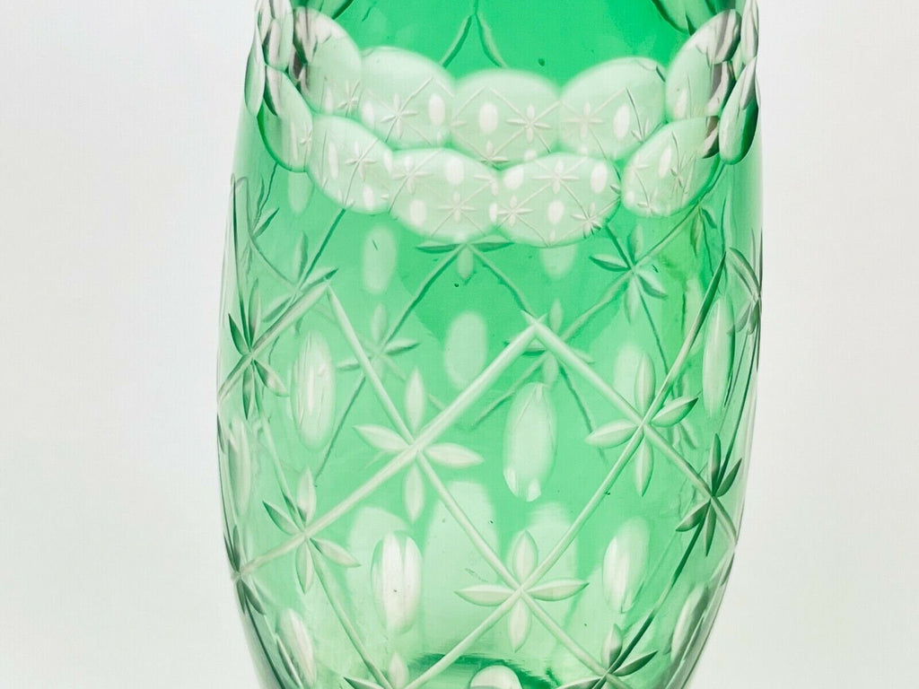 Product image for 'vintage etched green crystal glass vase boho star oval pattern' (view 93210a)