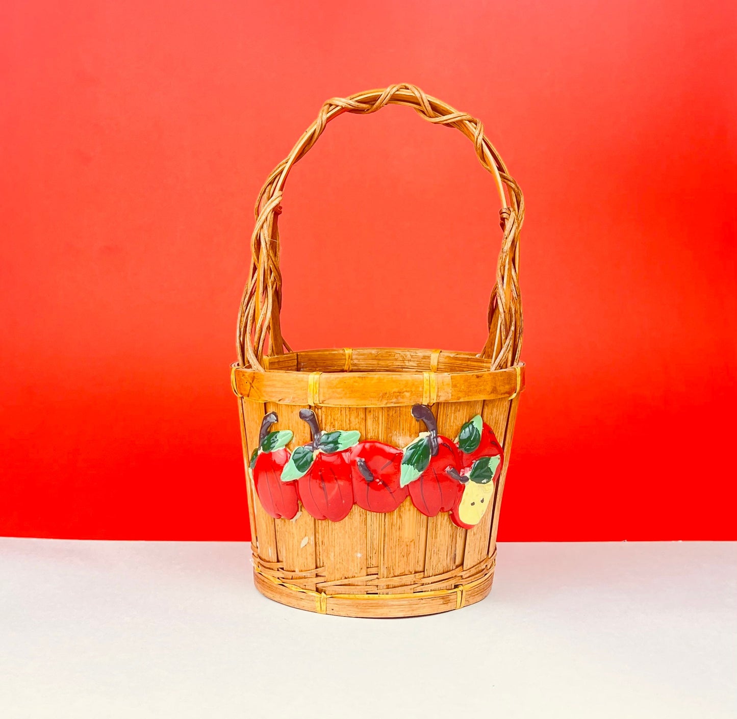 Product image for 'vintage country orchard wicker basket with red apple pattern farmhouse charm' (view a9867c)