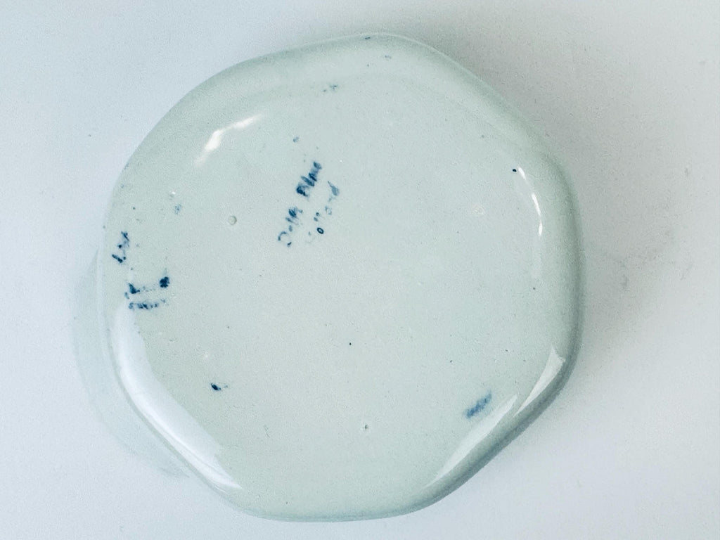 Product image for 'vintage hand painted delft blue trinket dish holland windmill pattern' (view 1a6aa9)