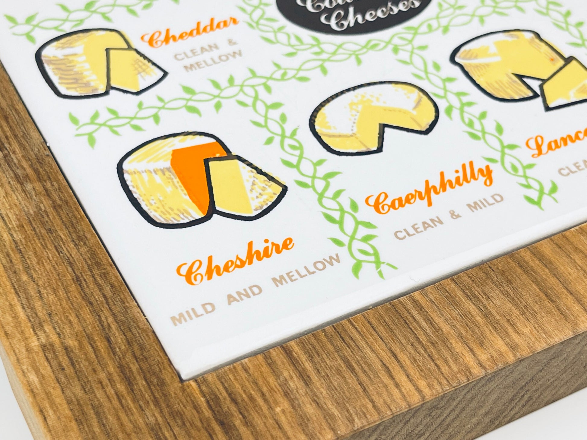 Product image for 'vintage walnut cheese charcuterie board knife set made in england gift box included' (view 961665)