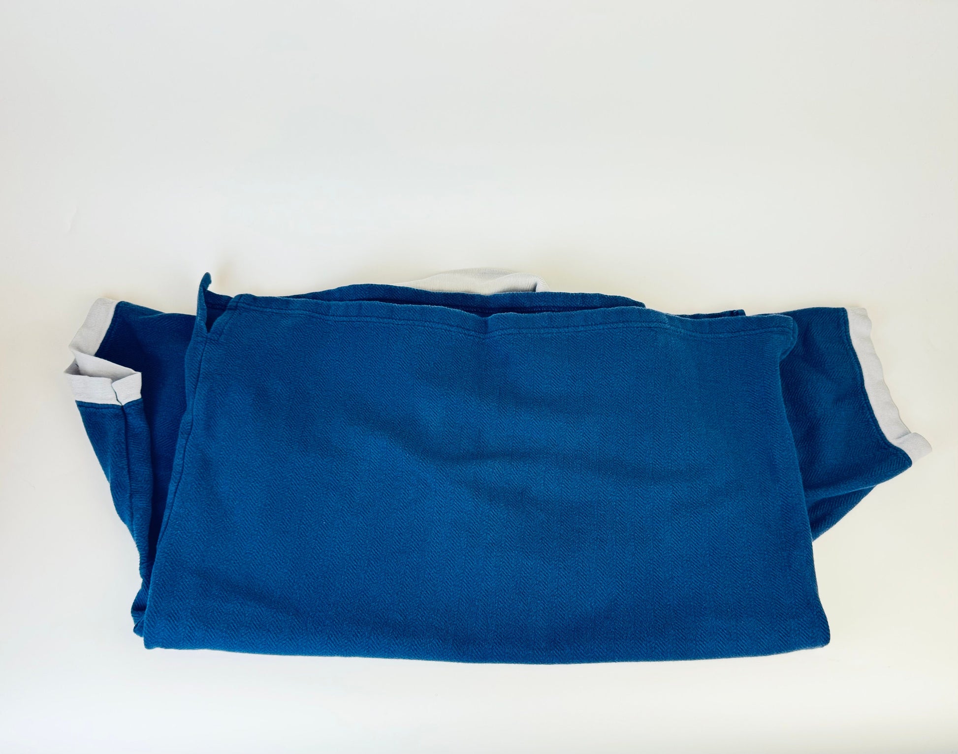Product image for 'vintage global canada 1990s 100 cotton short sleeve polo shirt blue grey collar made in canada' (view dc9c19)