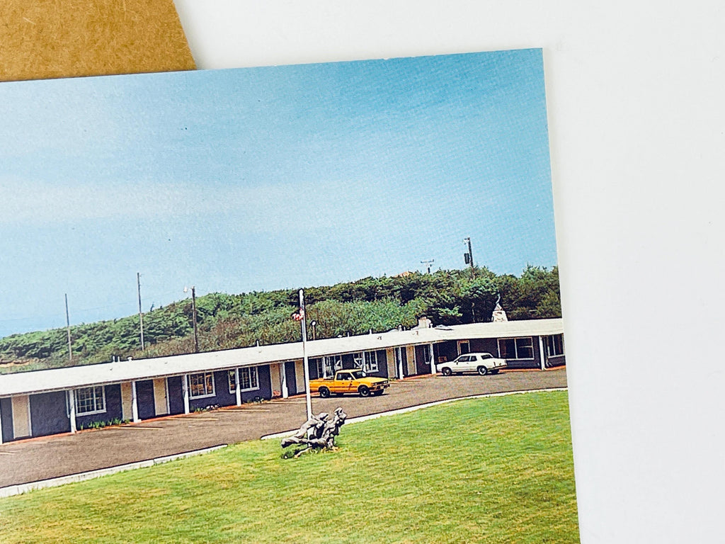 Product image for 'vintage postcard collection midcentury motel northwest charm' (view d7ea5d)