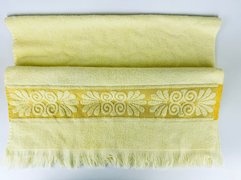 Product image for 'vintage cannon monticello rectangular fringe bath towel made in usa cotton polyester blend pink white yellow blue sold separately' (view 462129)