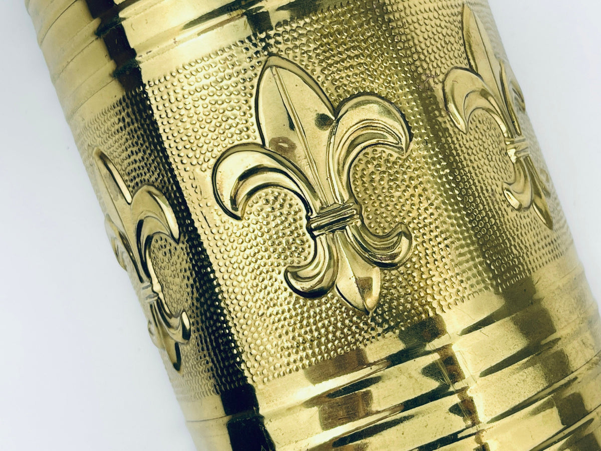 Product image for 'vintage brass fleur de lis match holder wall pocket attractive aged metal patina made in japan' (view f844c0)