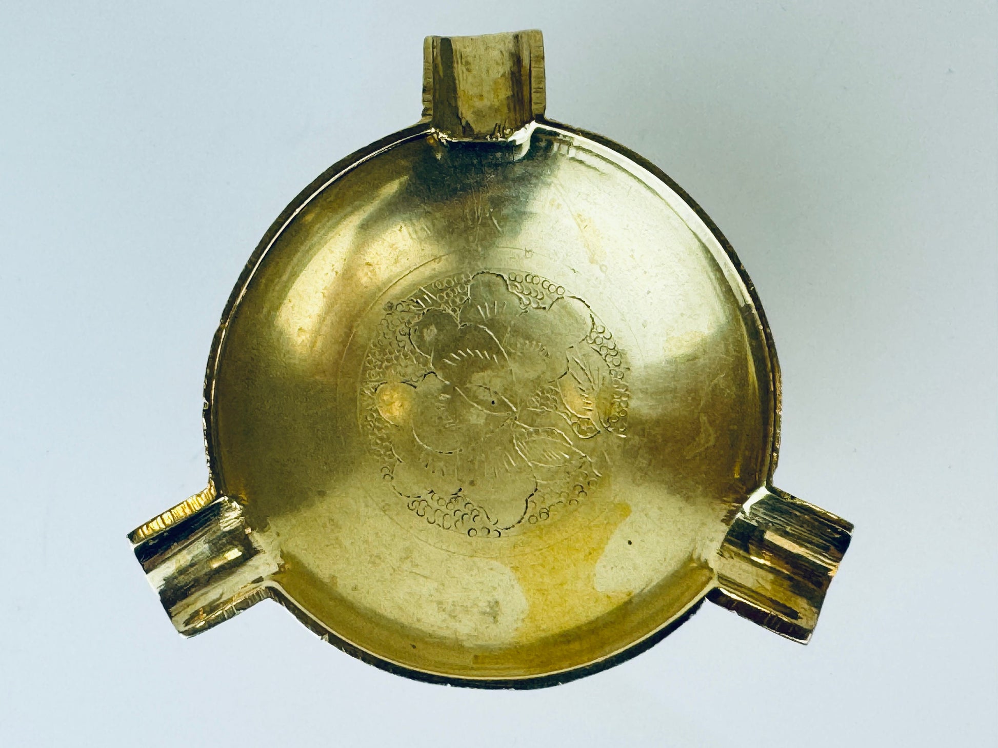 Product image for 'vintage etched brass pedestal ashtray attractive aged metal patina' (view 954c60)