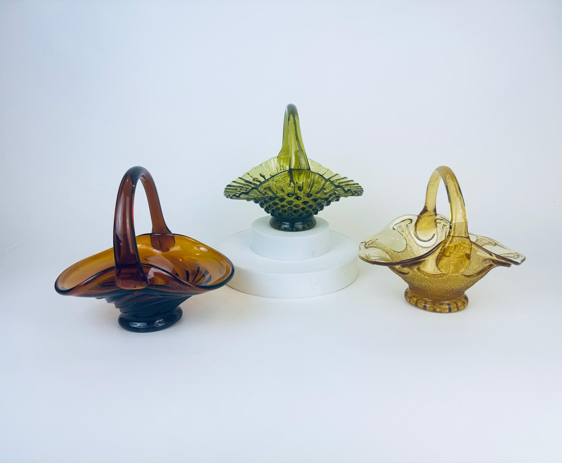 Product image for 'vintage hand blown small art glass baskets sold separately' (view 7a9601)