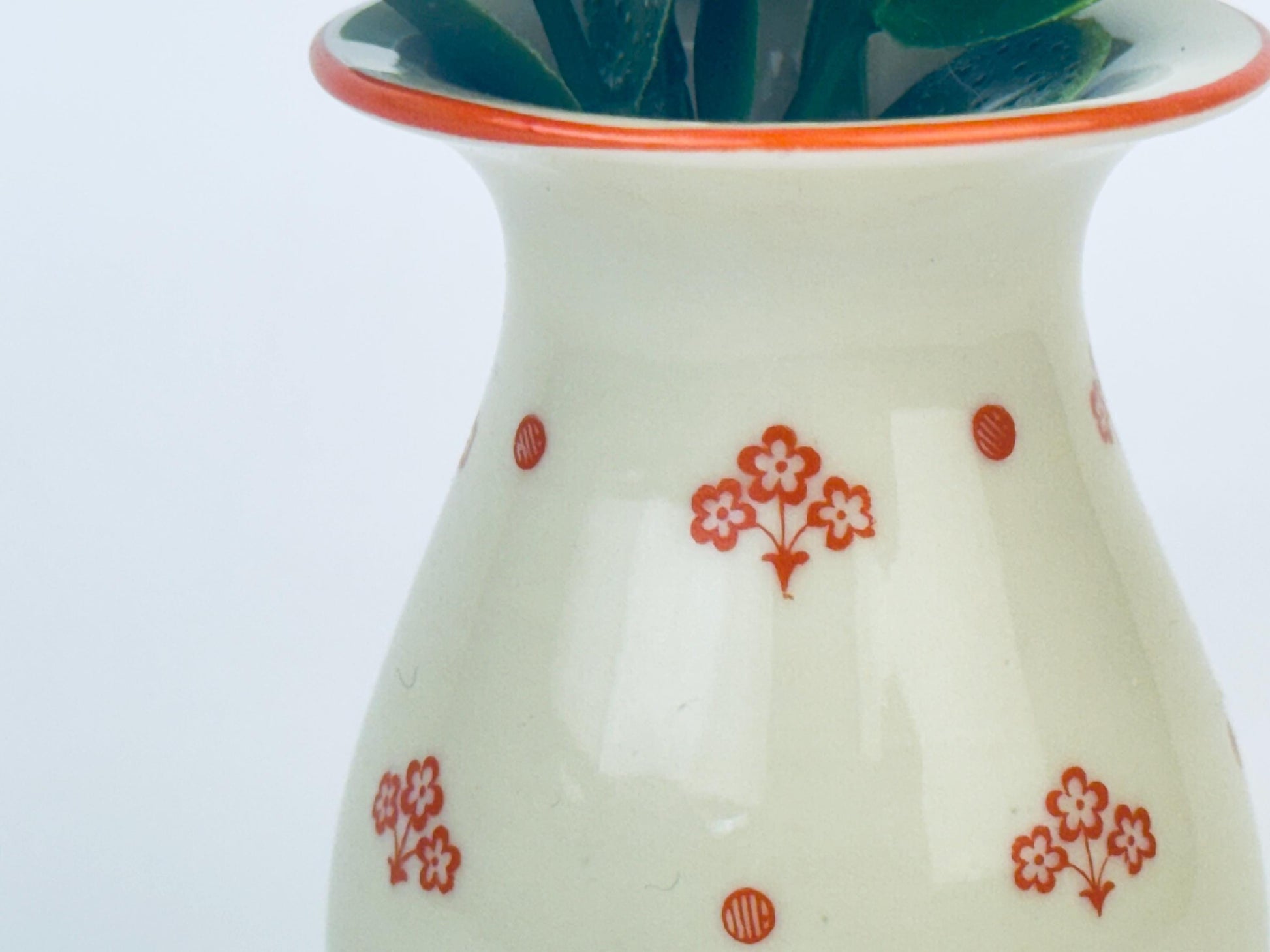 Product image for 'vintage bavaria mini beige red floral ceramic bud vase made in germany us zone jaeger co' (view 92afd1)