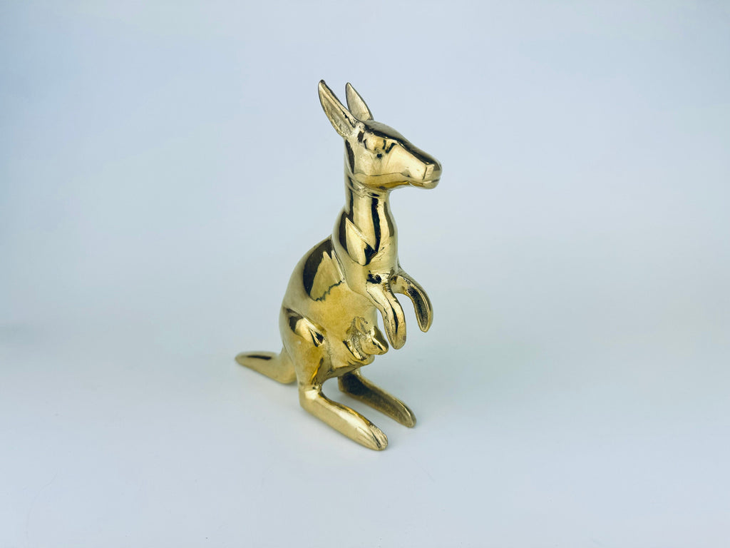 Product image for 'vintage solid brass kangaroo joey figurine' (view f6b27e)