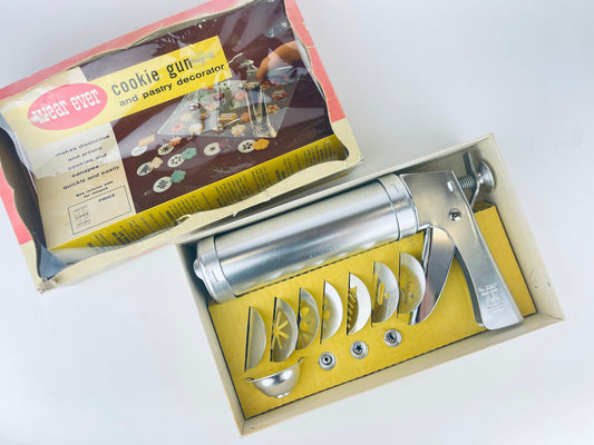 Product image for 'vintage wear ever cookie biscuits gun pastry decorator no 3367 made in usa' (view 5d1dac)