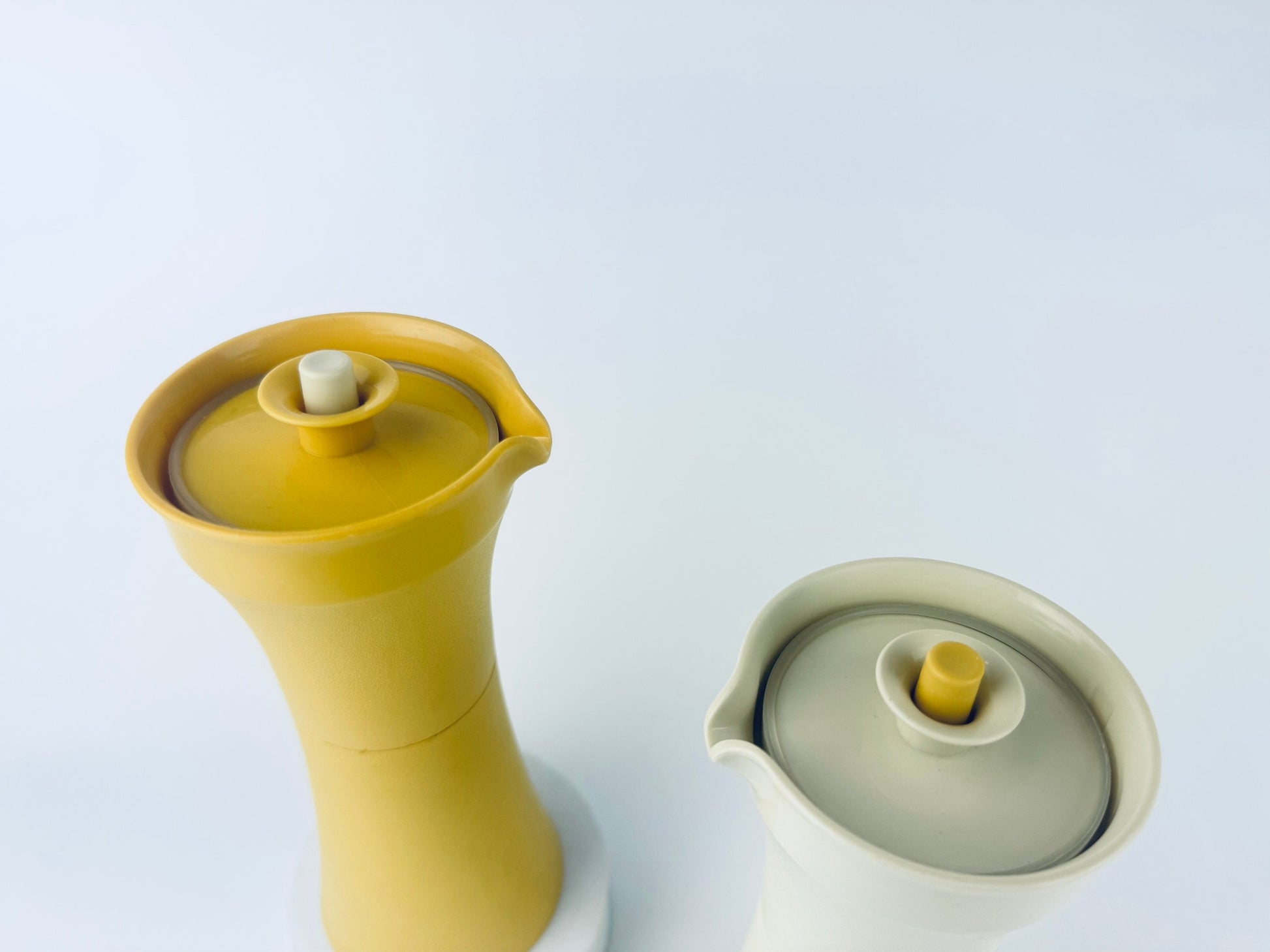 Product image for 'vintage plastic tupperware dressing cruet set of two 2 harvest gold almond colour made in canada' (view 70996c)