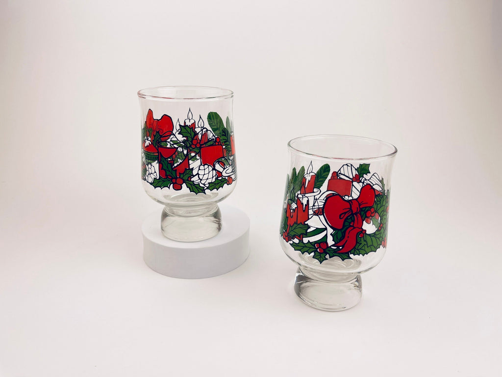 Product image for 'vintage glass christmas candleholders set of two 2 wreath candle pattern' (view 759d31)