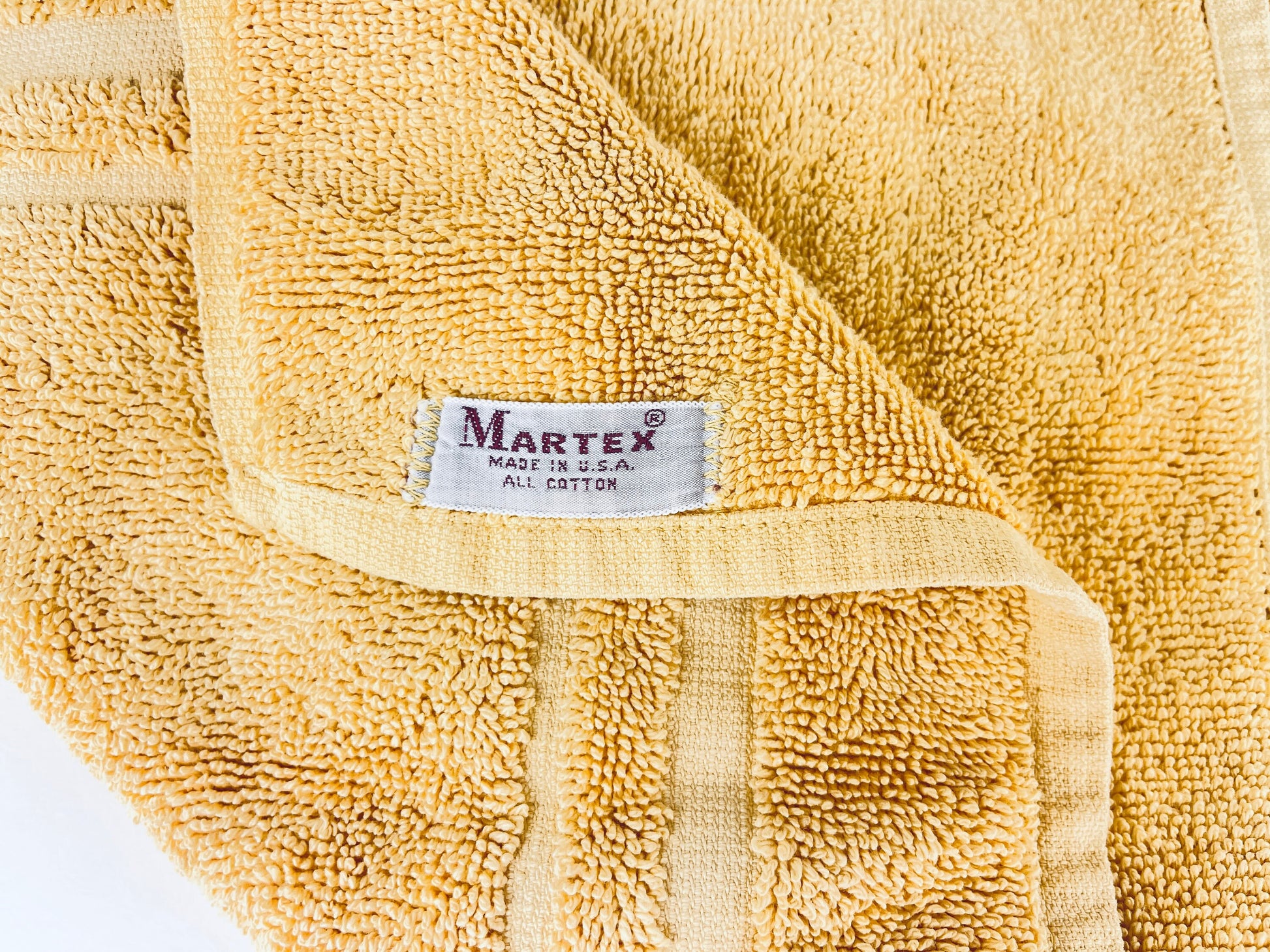 Product image for 'vintage martex all cotton bath mat butterscotch gold made in usa' (view 00d75f)